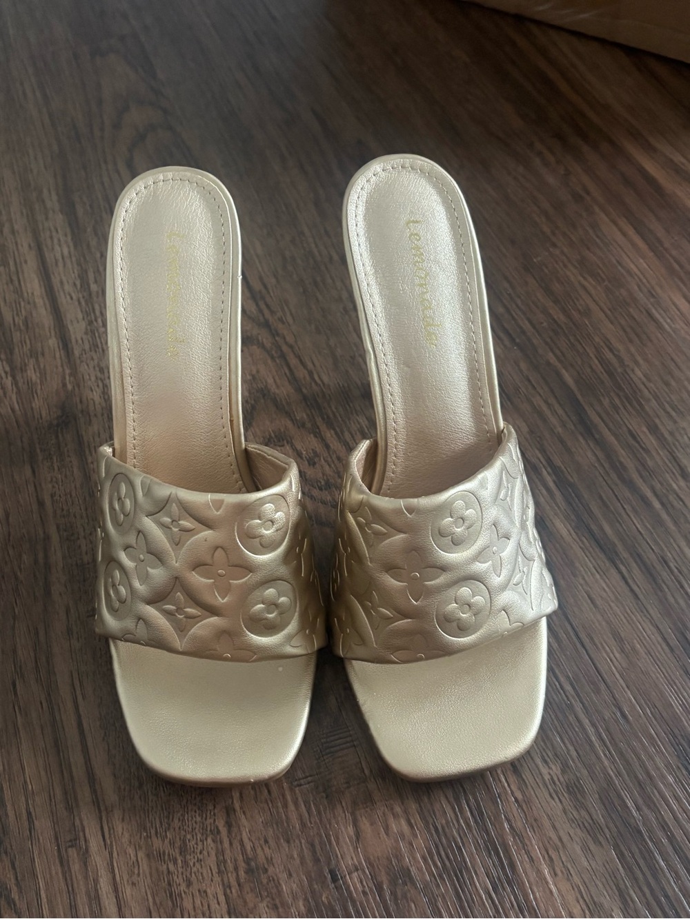 Gold Embossed Slide Sandals - Luxury-Inspired
Lemonade brand